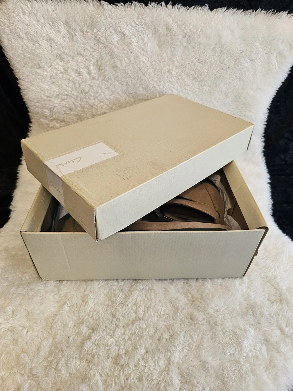 Clarks Medora Nina Mushroom Nubuck Leather Ankle Strap Flats Comfort US 8M NIB